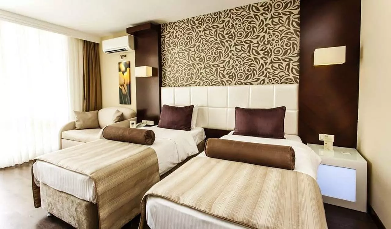 TUSANBEACH_SHABAVIZ (10).jpg